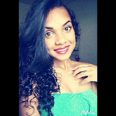 Livrai-me de tudo que atrasa a minha vida, destrói o meu sorriso e me faz sofrer, Amém!