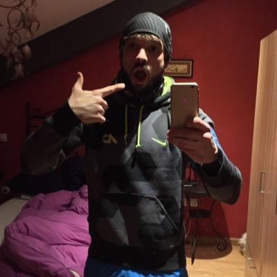 100% ATLETICO Y 100% CHOLISTAAAA!!! Y antimadridista hasta la muerte. Amante del deporte y sobre todo de los retos