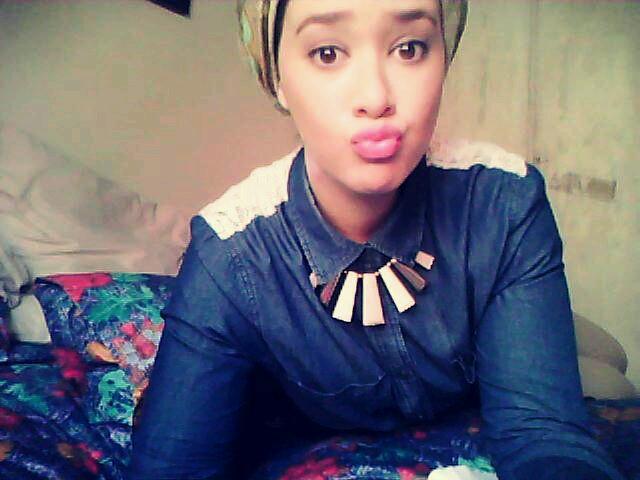 1st year Matie student|muslim|rugby lover|laughaholic ☺just a small town girl living in a lonely world , going through the tall girl struggle ♣