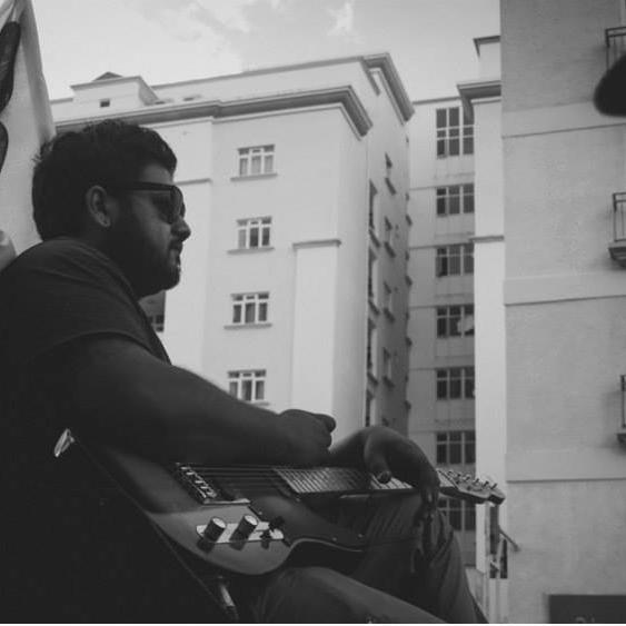 Making music without frontiers & my substance is #Rock, #Reggae & #Jazz

#Soundcloud: https://t.co/fq90b7yd4Y 


#YouTube: http://t.co/BkyagrPzbd