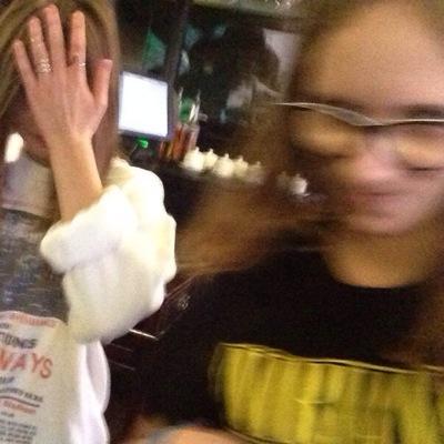 Nastya7477's profile picture. ✖️