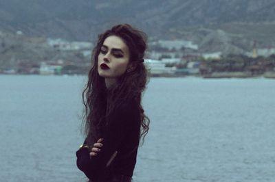 BellatrixBlackx's profile picture. 16-17. Sexto curso de Slytherin. ¡Alejate Sangre Sucia! El.orgullo de la familia Black. Cissy y Andromeda son mis.hermanas.