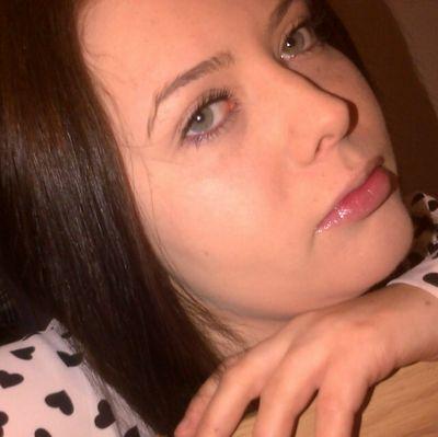 my name is coral ive got a daughter and son. I Love my Man Joel He Means A lot To me. Mia-Louise 30/11/11  Albert Dexter Jack 27.11.15 ❤️
