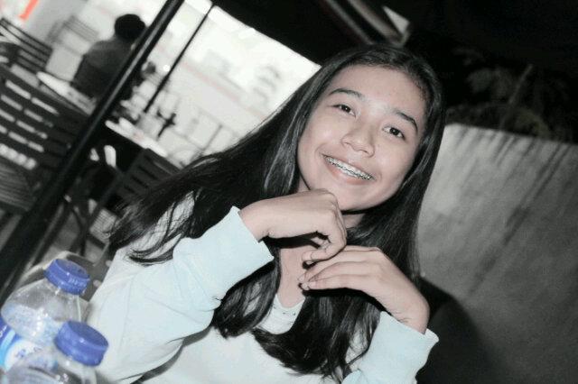 Gue gak single, Gue gak taken, dan Gue gak sendiri, Gue hanya menyimpan hati gue buat seseorang yang layak dan benarbenar serius!♥ | pin? Ask me