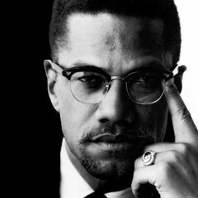 Gelecek, bugünden onun için hazırlananlara aittir..

'Malcolm X'
