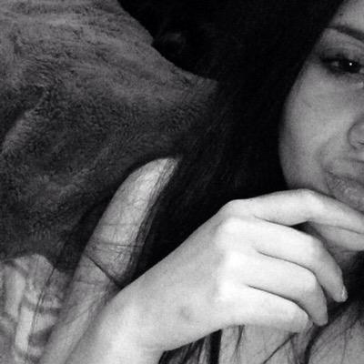 new twitter @livmorrall
