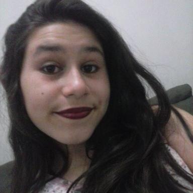 tenho 11 anos,amo rebelde mexicano e Fifth Harmony,sou dulcete,anymaniaco,gosto do vondy e ponny e sou perronita!!