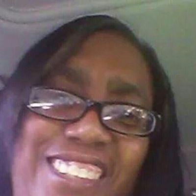 a lovely person who loves the lord
Mother of three lovely children and also a gandmoma