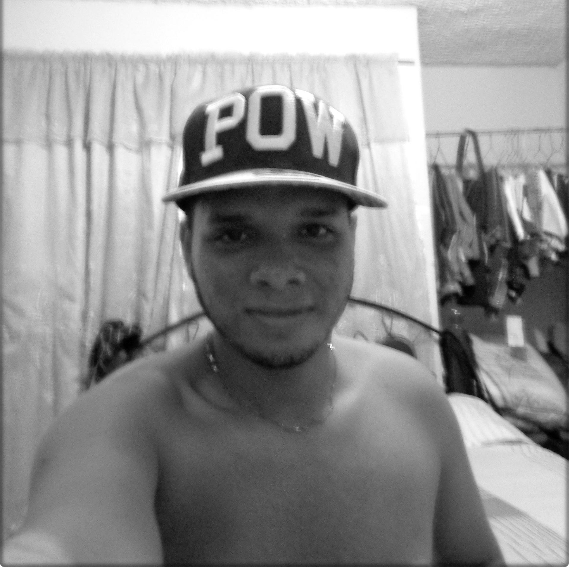 Licenciado en Administracion  y Bailarín Profesional de Salsa Casino