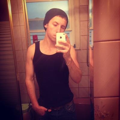 jayjayfernzz's profile picture. 