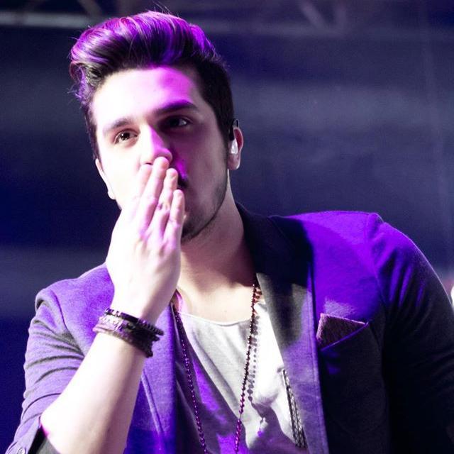 DonzelasTvive's profile picture. ''Sabee aquela igreja , to aqui na frente imaginando chuva de arroz na gente 3 @luansantana