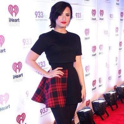 La musica altera la tua percezione, il tuo stato d'animo e il tuo modo di pensare. ∞ Lovatic & Directioner ∞