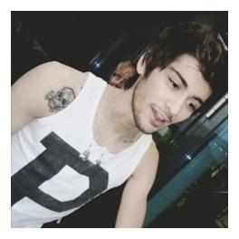 follow @basicaIIymalik ! merry christmas ! xxx
