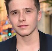 brooklynbeckham, Chloe Moretz,
Model,
Romeo And Cruz,
Harper,