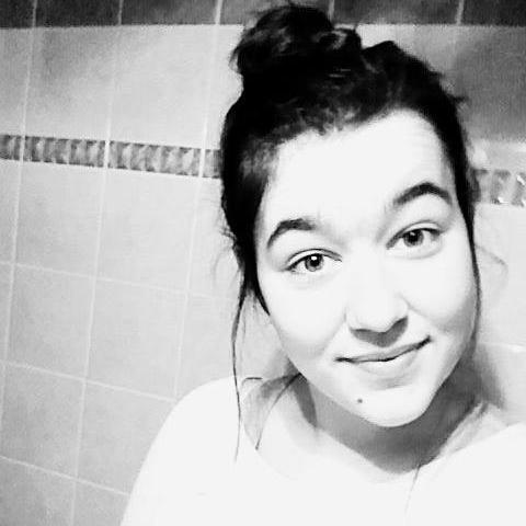 The worst feeling is the moment you realize you've lost yourself.✌