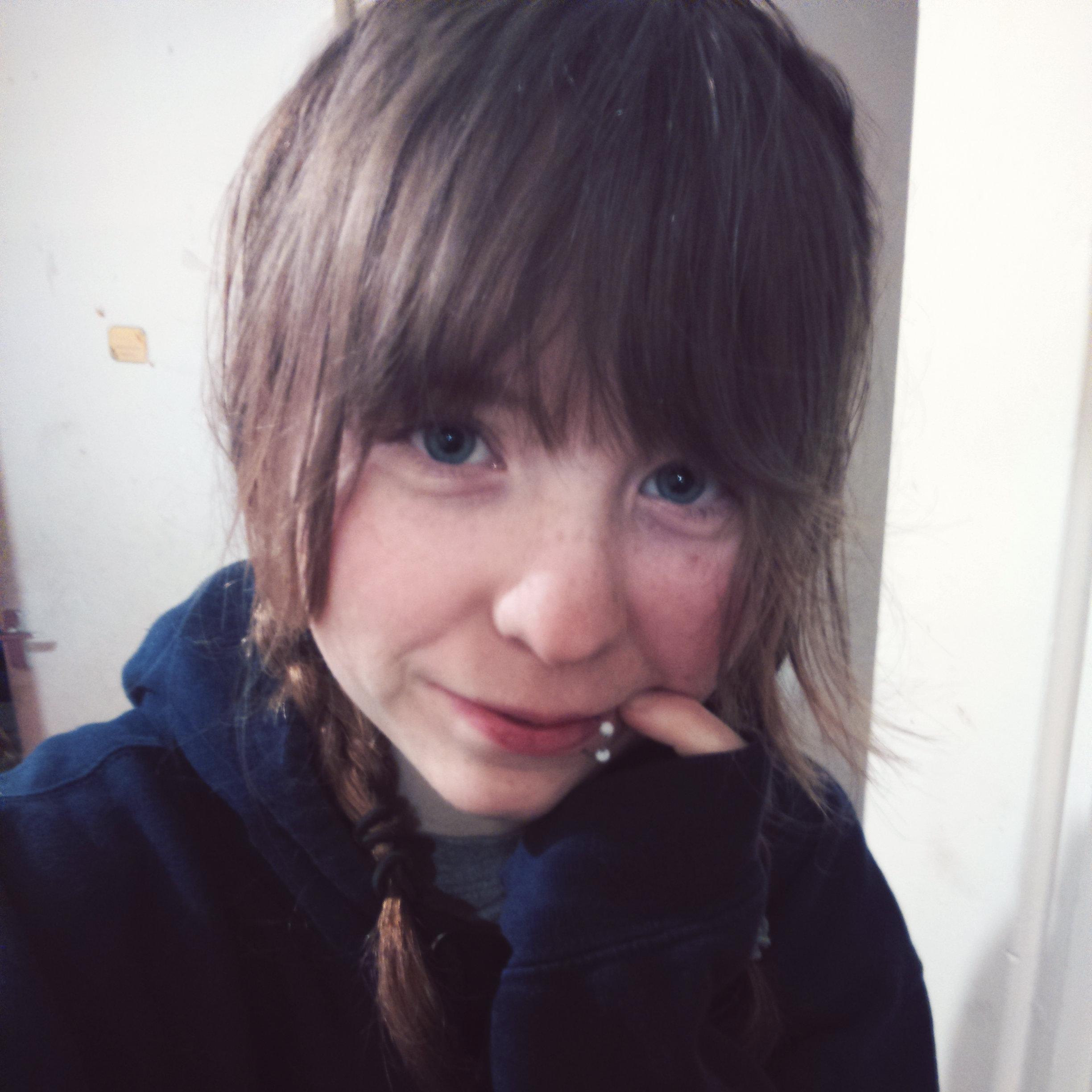 Hiya I'm Kirstie and I love Twenty One Pilots a lot. IG: doshjun_ & skeletonclq