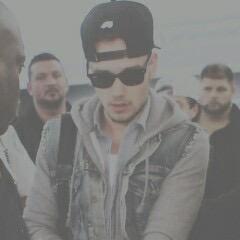 Liam - 21 - (Bisex)