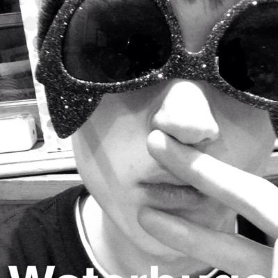 AloneWandering's profile picture. if in destroying me you found peace, then im ok with that.