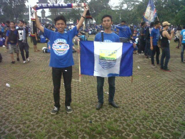 PujiVikerz's profile picture. Akan jadi bobotoh untuk persib sampai akhir hayat, persib jiwaragaku, persib kehormatanku, persib motivasi hidupku, persib kebangganku,