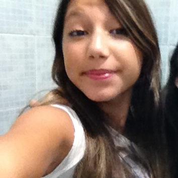 Dominique Catalan insta:dodo_catalano009 snap:oops_dodo 
A única coisa que precisamos saber da vida é que um dia ela acaba e não, não tem repeteco
 Arianator