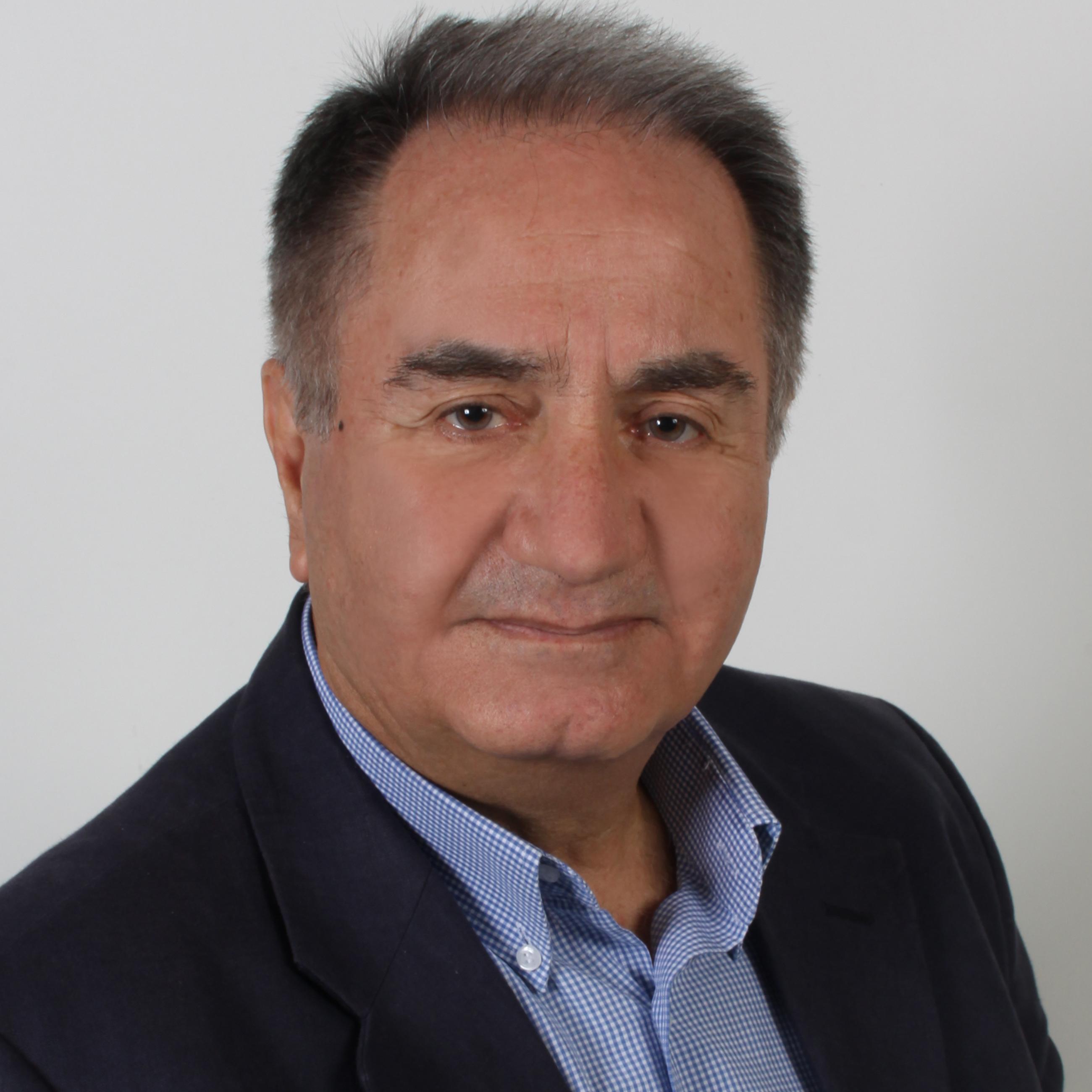 artist,economist,father of three children,amateur politician