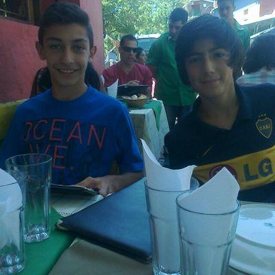 -SER EXITOSO-                                           no te asegura     la felicidad    pero la felicidad te da mas posibilidades de el EXITO [se feliz]