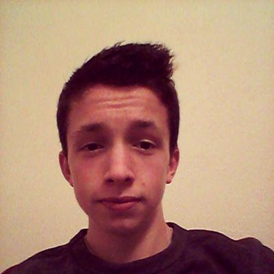 YounesKhiz's profile picture. Futur Isco :p  #teamreal    snap: youneskhiz7