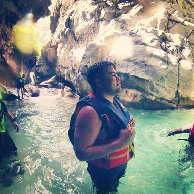 andresgomez52's profile picture. Siempre fuerte, Siempre al frente