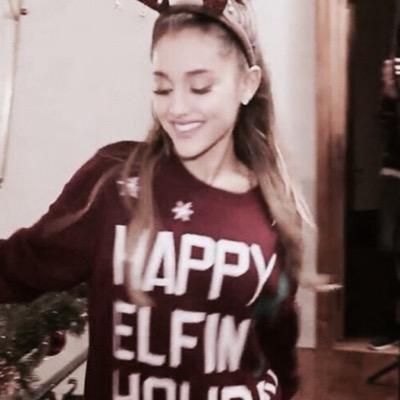 ariana_is_bae21's profile picture. 