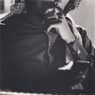 مغلق _