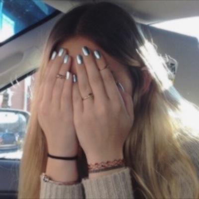 eu to aq para ouvir e para cuidar de vocês, me chamem no wpp ou na dm para desabafar, eu to aq e me importo com cada um • se puderem, escutem a musica do link♡