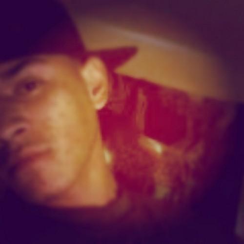 Whatt do you feel like knowin'?? HMU im one DopeAssGuy;) show some Love to tha pro and I'll show eht right back! #HMU THO;)