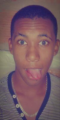 13 años me gusta demasiado la musica mi whatsapp 3107152634