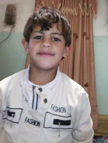 ‏هلال جميل
(اريد الحق ??????)
