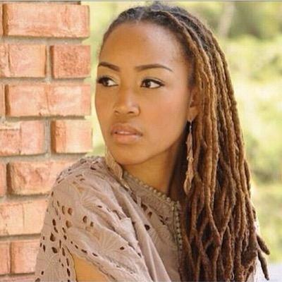 Trying to get down w/ the Tweedom running from 147 characters forEva.  #educator #mama #traveler #poet #melaninlover  #foodie #freespirit #locstar #naturalhair