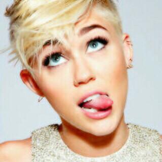 alkj10's profile picture. 