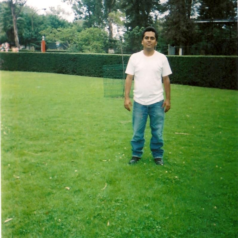 lalo1717's profile picture. 