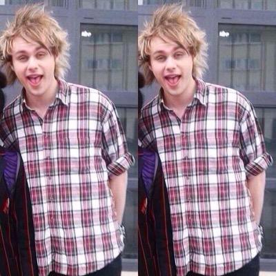 I gave you a free follow to help you gain so follow @damnastxn for me please