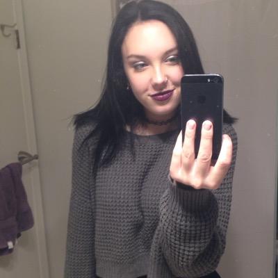 hoIlowhearts's profile picture. GIRLS