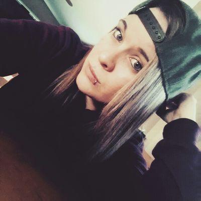 brittmariemx21's profile picture. Oregon. 24. Forever wondering why @A_dub40 puts up with me.