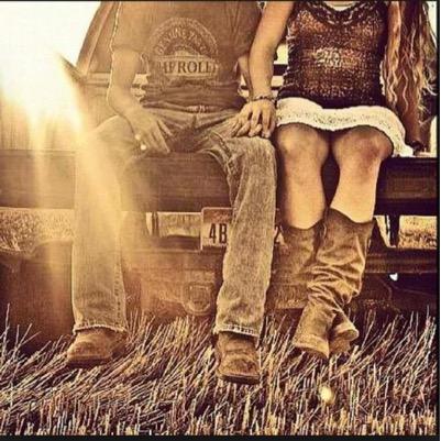 I'll Take A Bonfire Over a Club Anyday Life in the Country Is Better Backroads & Beer are better than any therapy DM me anytime 
Diesels Guitar & Country Music