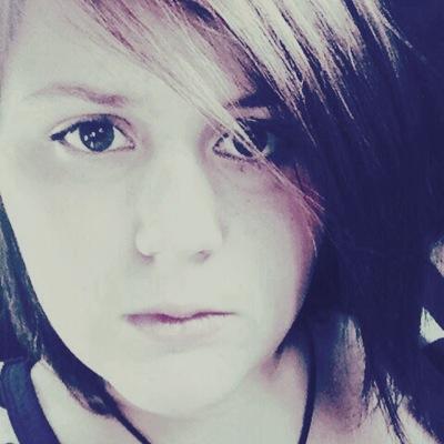 fun,smart,kind,understandable,single,16, i love everyone;)
