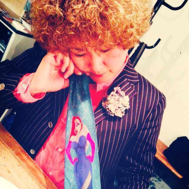 OsakuMari's profile picture. テレビの番組作ってます。深夜の音楽番組、SDGsや対談番組なんかも。取材を通じて新しいことや新しい人と出逢えることが大好き。役者、料理人、バンド、シンガー、アスリート、起業家、宇宙飛行士、医師、映画監督、建築家、アイドル、学者、職人、漫画家…自身が経験したことのない人生を歩んでいる人物への取材は、いつだって刺激的だ。