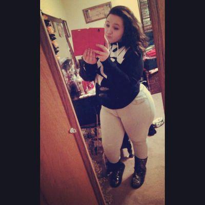 IG; alexisss.baeee #032910