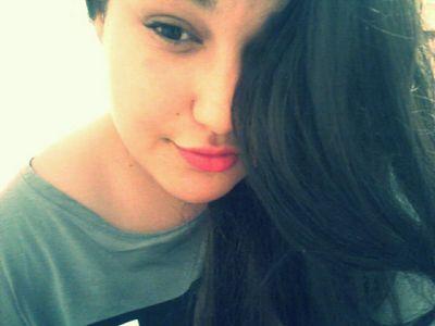 ⊱✿iTweet what i want, My feelings & my thoughts! Im Just ME a simple girl living her life the way one should! ✿⊰  @James_Yammouni followed me be jel x