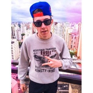 ☀︎ é meu ☀︎ ♥︎Lindo,Maravilhoso,Amorzinho♥︎ ☁︎mineirinha do ravanha ☆7likes do Idolo★2comentarios☀︎ ravanha seguiu dia : 23/10/14☂1RT☂