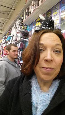 38, married, payroll clerk, love music and laughing