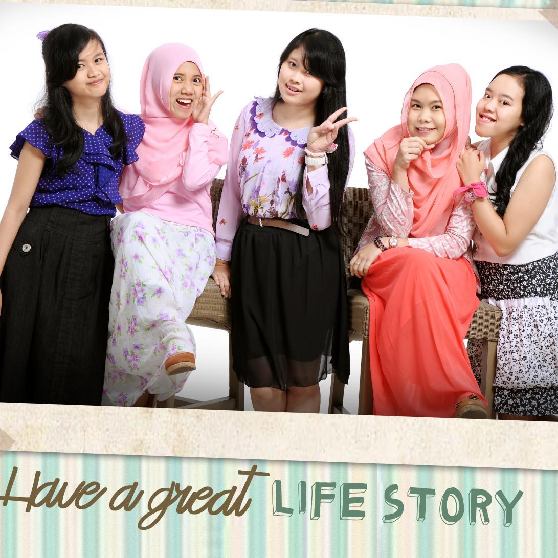 rismaliani1's profile picture. solontongan 10 ^_^
aku senang bermimpi,aku punya banyak impian .dan gaada seorang pun yg bisa menghentilan mimpi dan impian  ku.