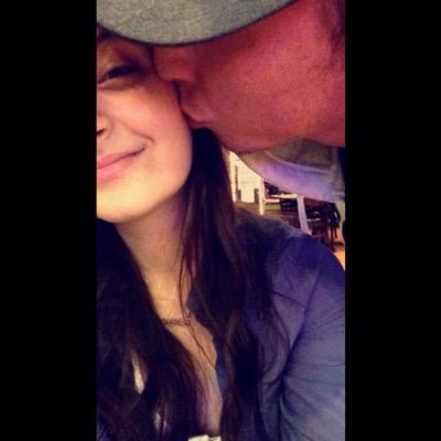 Savannahldevine's profile picture. 