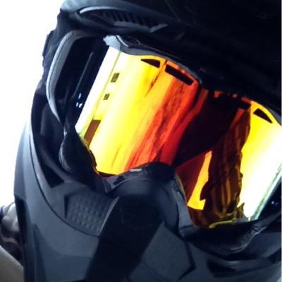 Yo whats up guys!! |Sponsered by: Cinch Gaming use code Drive for 5% off| Live To Ride, Ride To Live| if youre not on the edge your takin up too much space!!|